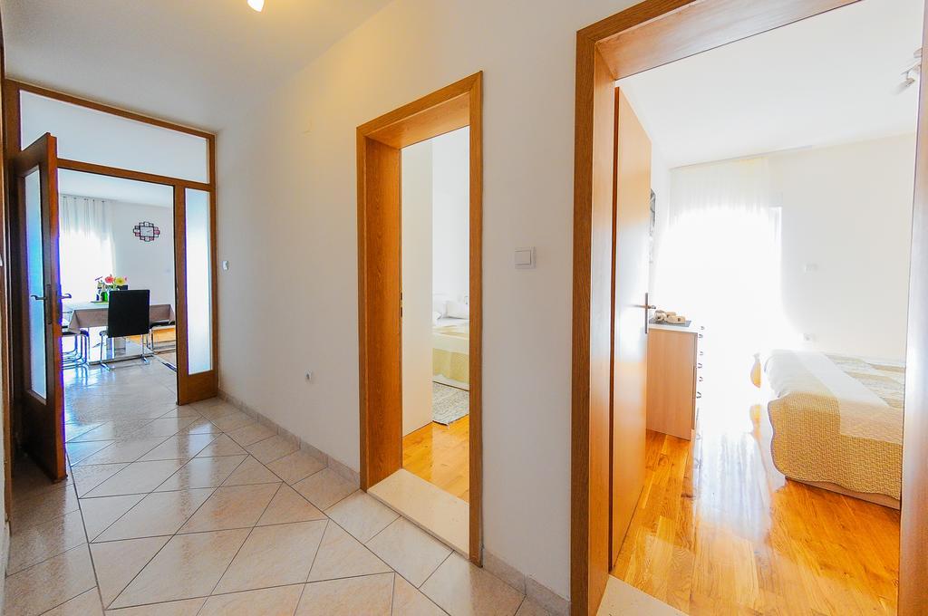 Apartments Rajic Split Kamer foto
